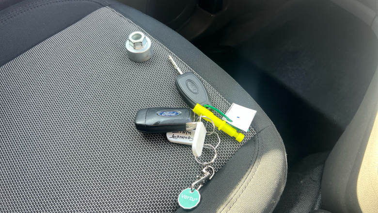 Ford Transit Connect 240 L2 Diesel 1.5 EcoBlue 100ps Leader D/Cab Van